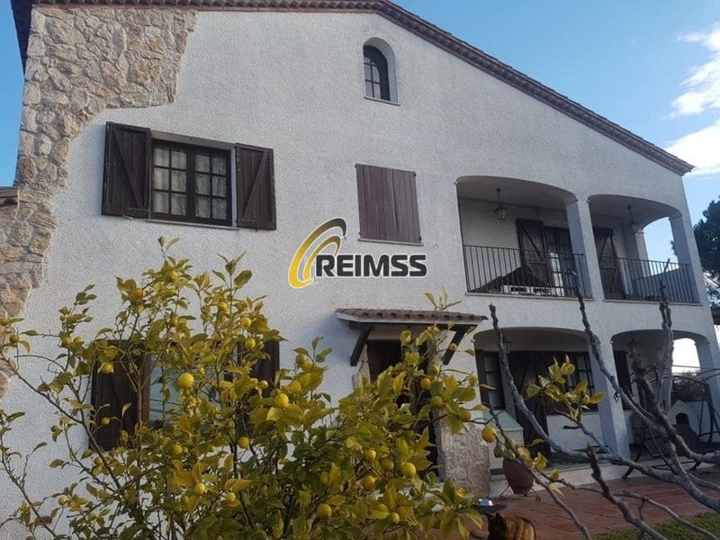 6 bedroom Villa for sale in Platja d'Aro with pool garage - € 875,000 (Ref: 6595883)