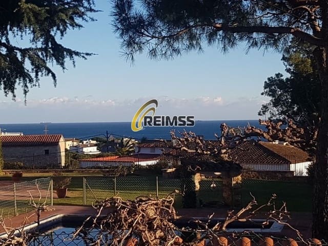 6 bedroom Villa for sale in Platja d'Aro, Castell-Platja d'Aro with pool garage - € 875,000 (Ref: 6595883)