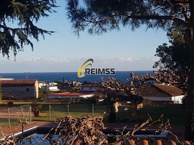 6 bedroom Villa for sale in Platja d'Aro, Castell-Platja d'Aro with pool garage - € 875,000 (Ref: 6595883)
