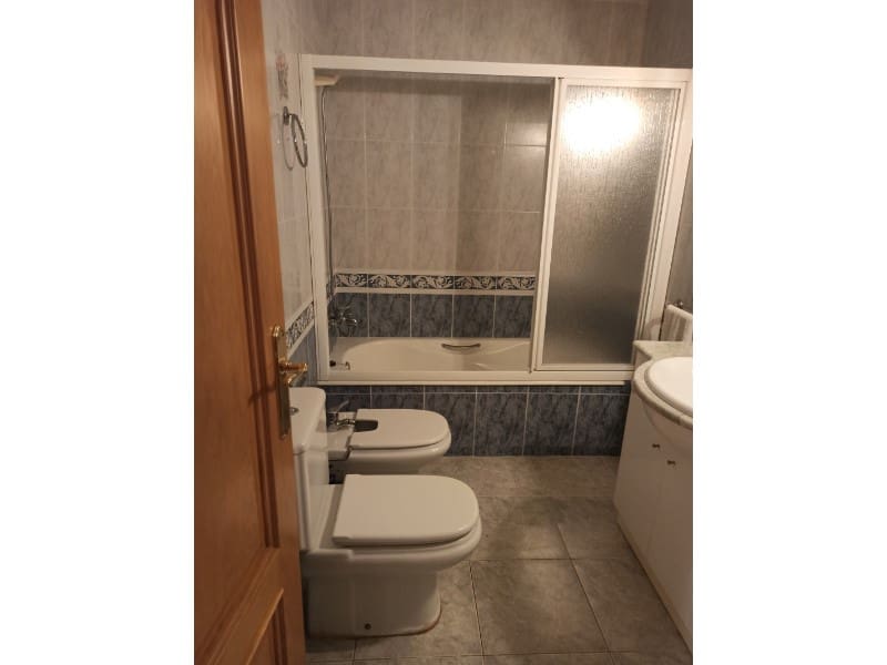 Chalet de 3 habitaciones en Lloret de Mar en venta con garaje - 589.999 € (Ref: 6676677)