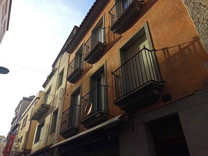 Chalet de 3 habitaciones en Lloret de Mar en venta con garaje - 589.999 € (Ref: 6676677)