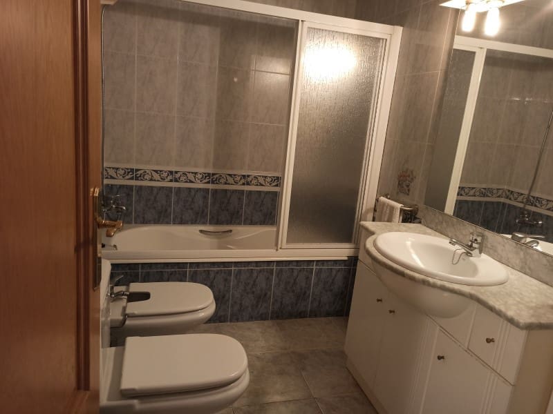 Chalet de 3 habitaciones en Lloret de Mar en venta con garaje - 589.999 € (Ref: 6676677)