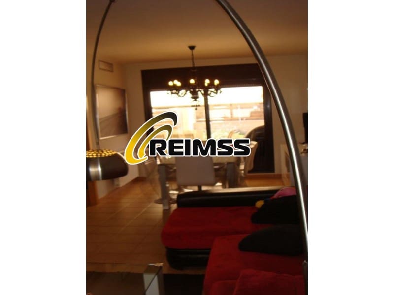 4 soveværelse Villa til salg i Lloret de Mar med garage - € 550.000 (Ref: 6676678)