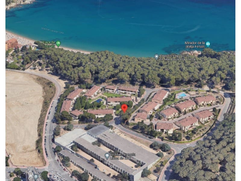 4 soveværelse Villa til salg i Lloret de Mar med garage - € 550.000 (Ref: 6676678)