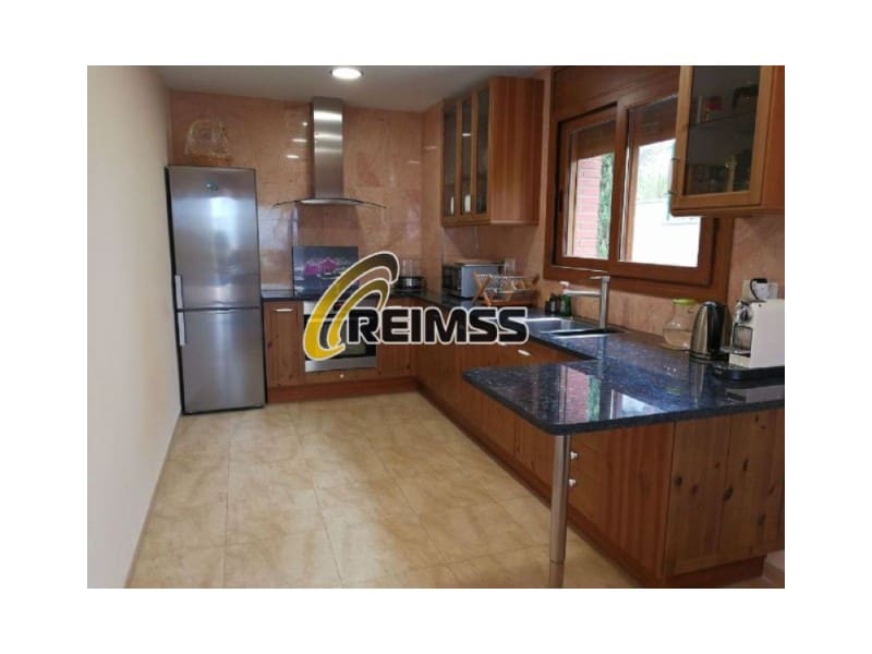 4 sypialnia Willa na sprzedaż w Platja d'Aro z basenem garażem - 1 120 000 € (Ref: 6769731)