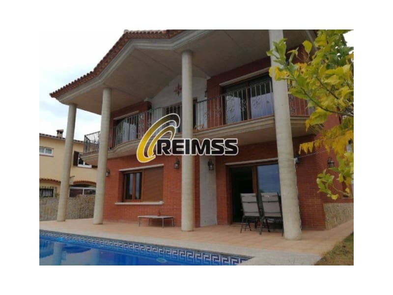 4 makuuhuone Huvila myytävänä paikassa Castell-Platja d'Aro mukana uima-altaan 
autotalli - 1 120 000 € (Ref: 6769731)