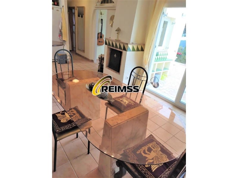 6 sypialnia Willa na sprzedaż w Lloret de Mar z garażem - 449 000 € (Ref: 7241137)