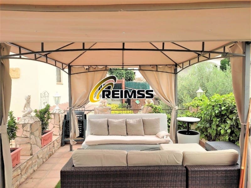 6 sypialnia Willa na sprzedaż w Lloret de Mar z garażem - 449 000 € (Ref: 7241137)