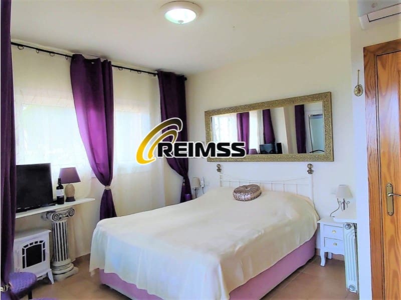 6 sypialnia Willa na sprzedaż w Lloret de Mar z garażem - 449 000 € (Ref: 7241137)