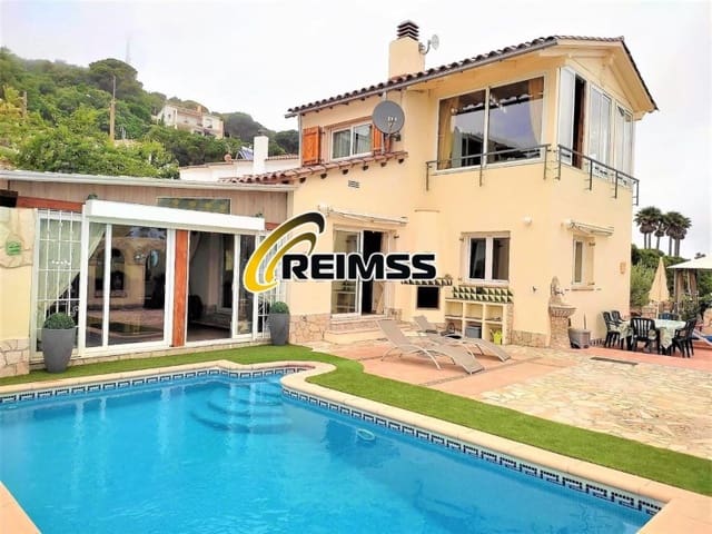 6 soveværelse Villa til salg i Serra Brava, Lloret de Mar med garage - € 449.000 (Ref: 7241137)