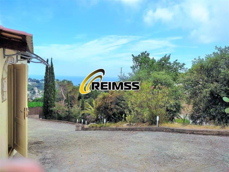 6 sypialnia Willa na sprzedaż w Lloret de Mar z garażem - 449 000 € (Ref: 7241137)