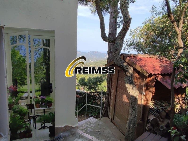 6 sypialnia Willa na sprzedaż w Lloret de Mar z garażem - 449 000 € (Ref: 7241137)