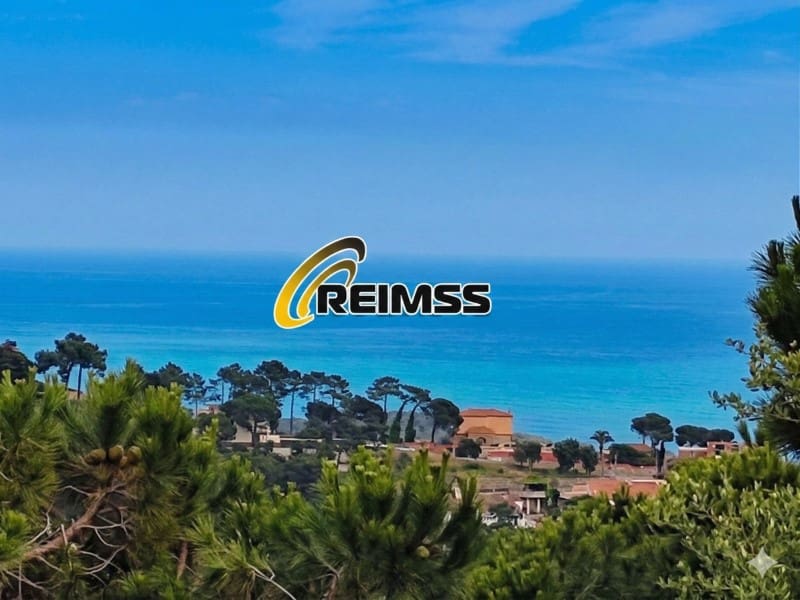 6 soveværelse Villa til salg i Lloret de Mar med swimmingpool garage - € 449.000 (Ref: 7241137)