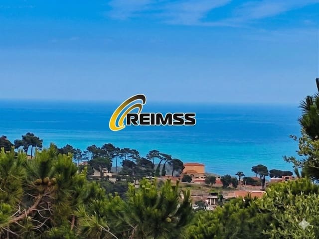 6 makuuhuone Huvila myytävänä paikassa Lloret de Mar mukana uima-altaan 
autotalli - 449 000 € (Ref: 7241137)
