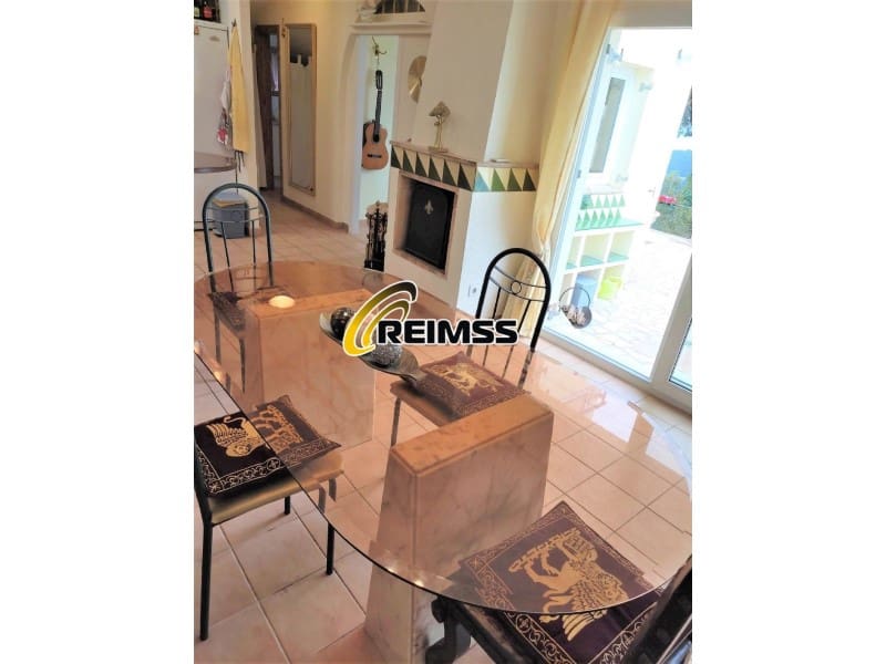 6 soveværelse Villa til salg i Lloret de Mar med swimmingpool garage - € 449.000 (Ref: 7241137)