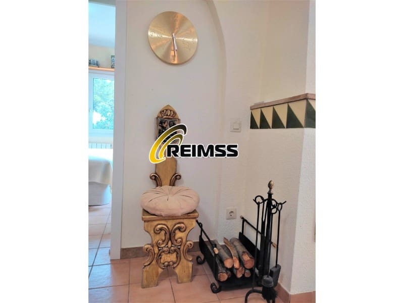 6 soveværelse Villa til salg i Lloret de Mar med swimmingpool garage - € 449.000 (Ref: 7241137)