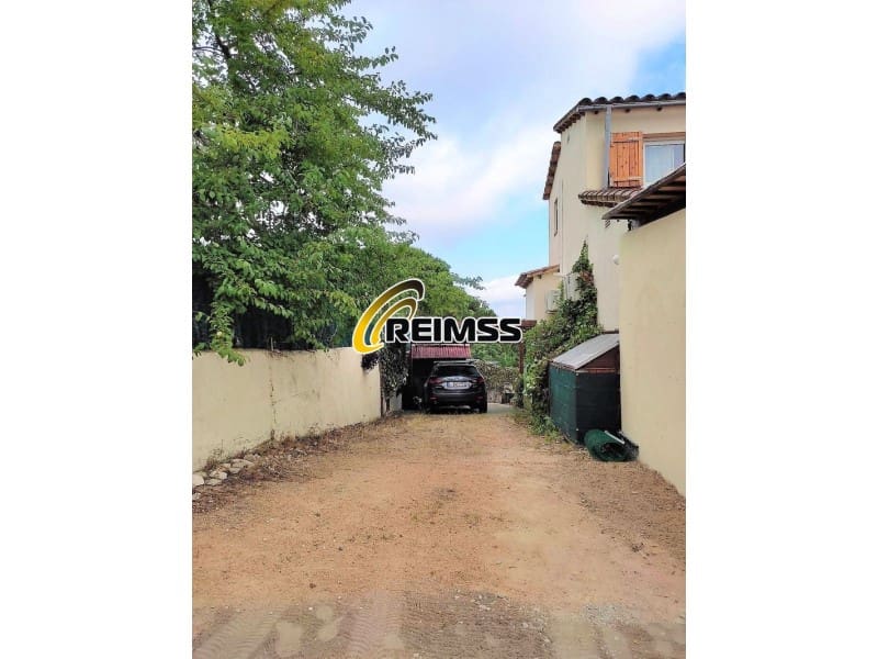 6 soveværelse Villa til salg i Lloret de Mar med swimmingpool garage - € 449.000 (Ref: 7241137)