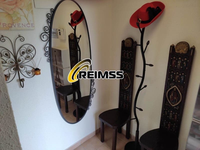 6 soveværelse Villa til salg i Lloret de Mar med swimmingpool garage - € 449.000 (Ref: 7241137)