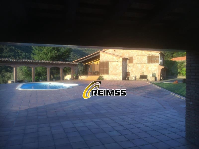 4 soverom Villa til salgs i Santa Cristina d'Aro med svømmebasseng garasje - € 869 000 (Ref: 7352697)