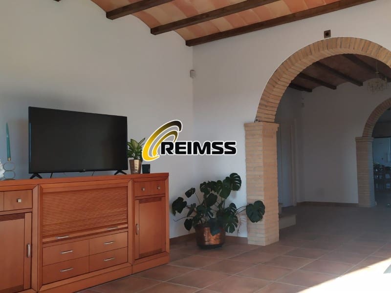 4 soveværelse Villa til salg i Cassa de la Selva - € 757.000 (Ref: 7502331)