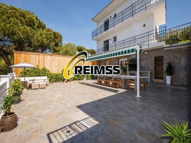 5 soverom Villa til salgs i Tordera med svømmebasseng garasje - € 1 050 000 (Ref: 7755003)