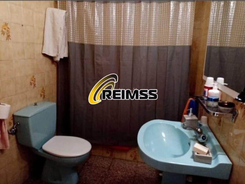 6 soveværelse Villa til salg i Sils med garage - € 248.000 (Ref: 7810354)