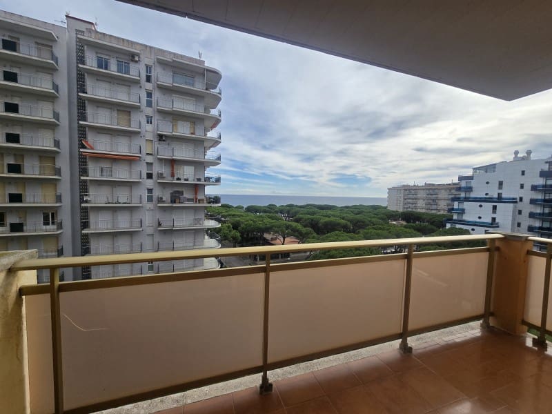 4 sypialnia Mieszkanie na sprzedaż w Blanes z basenem garażem - 340 000 € (Ref: 8311137)