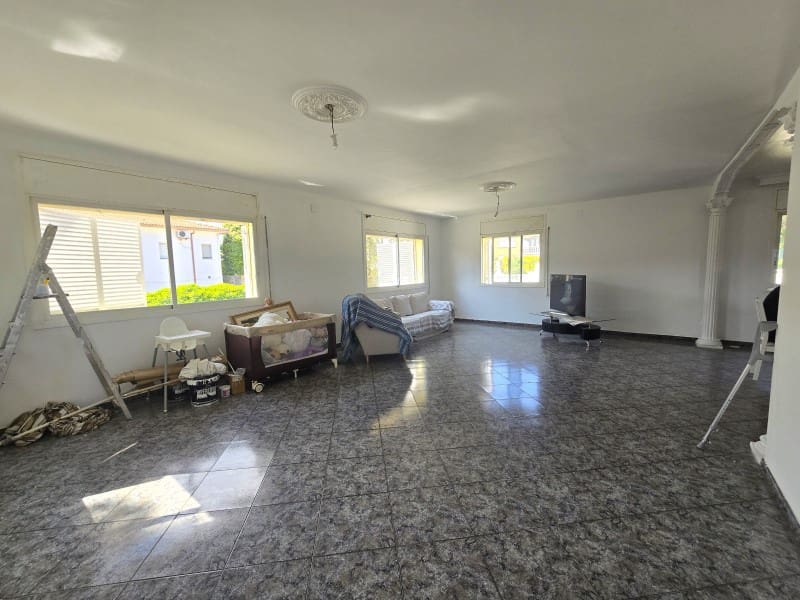 5 soverom Villa til salgs i Tordera med garasje - € 360 000 (Ref: 8316061)