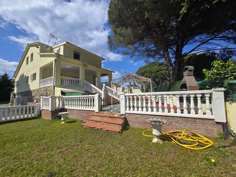 5 soverom Villa til salgs i Tordera med garasje - € 360 000 (Ref: 8316061)