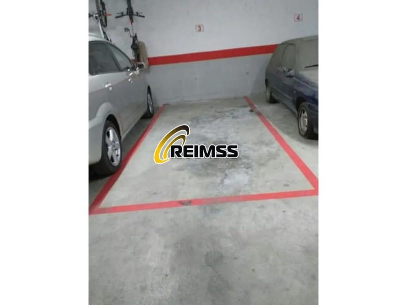 3 soveværelse Lejlighed til salg i Lloret de Mar med garage - € 284.000 (Ref: 8352469)