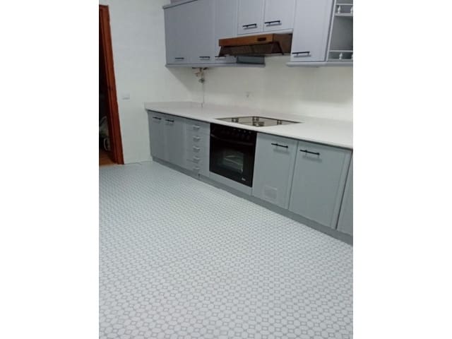 3 bedroom Villa for sale in Tordera with garage - € 285,000 (Ref: 8411829)