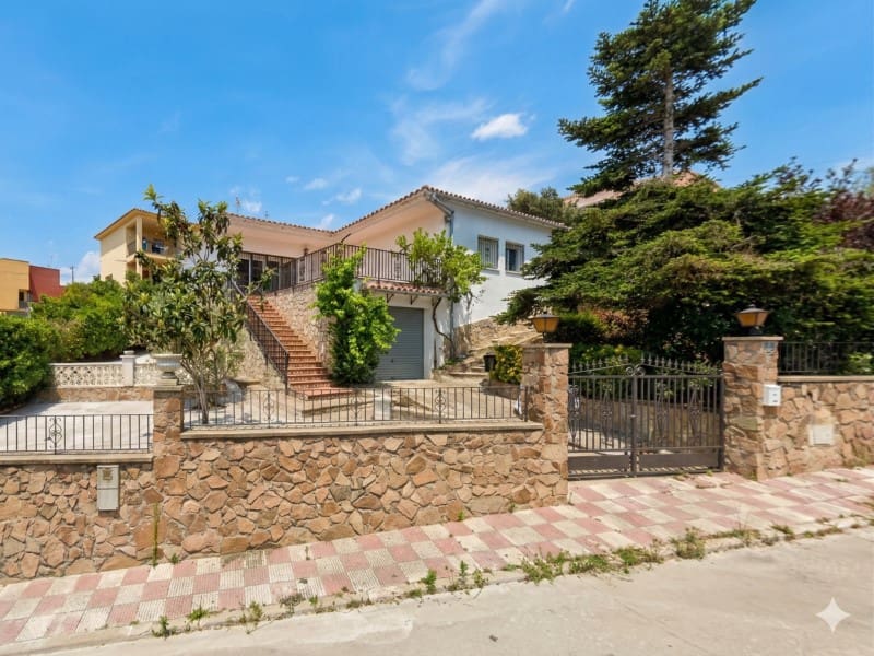 3 sypialnia Willa na sprzedaż w Tordera z garażem - 269 000 € (Ref: 8411829)