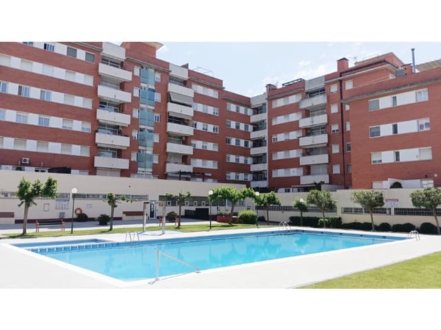 4 soveværelse Lejlighed til salg i Fenals, Lloret de Mar med garage - € 298.000 (Ref: 8437317)