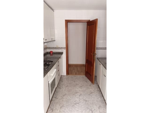 4 soveværelse Lejlighed til salg i Fenals, Lloret de Mar med garage - € 298.000 (Ref: 8437317)