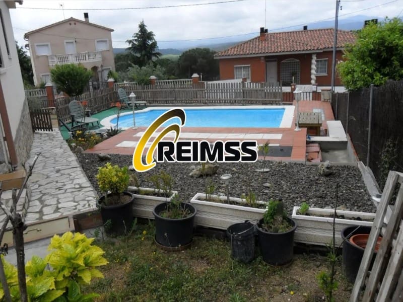 4 soveværelse Villa til salg i Macanet de la Selva med swimmingpool garage - € 350.000 (Ref: 8484803)