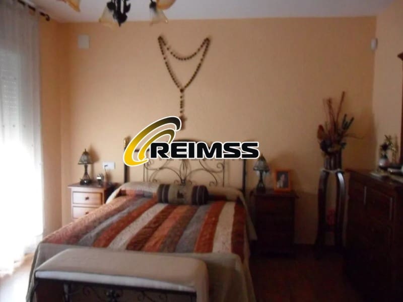 4 soveværelse Villa til salg i Macanet de la Selva med swimmingpool garage - € 350.000 (Ref: 8484803)