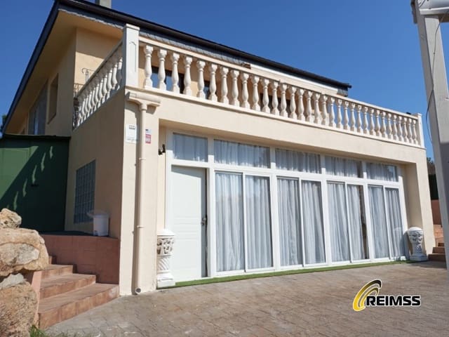 6 bedroom Villa for sale in La Goba, Vidreres with garage - € 398,000 (Ref: 8508968)