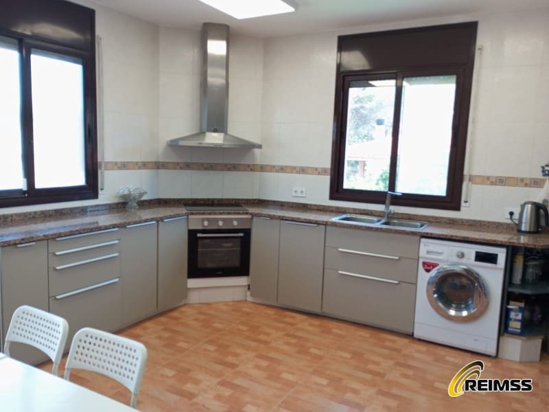 6 soveværelse Villa til salg i La Goba med garage - € 398.000 (Ref: 8508968)