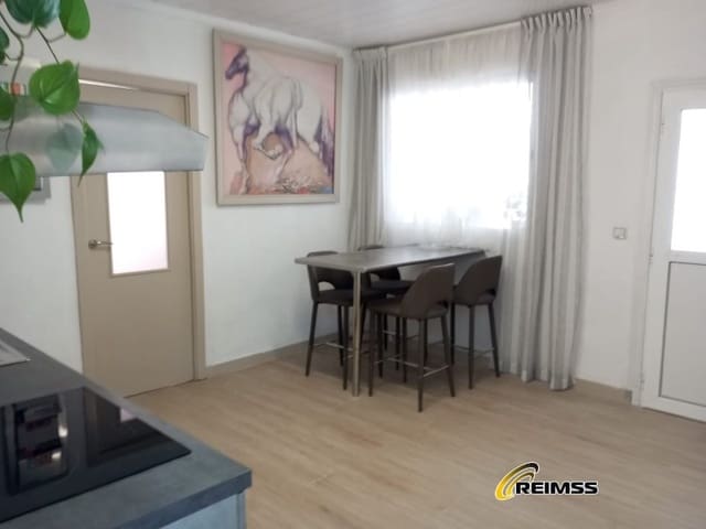 6 bedroom Villa for sale in La Goba, Vidreres with garage - € 398,000 (Ref: 8508968)