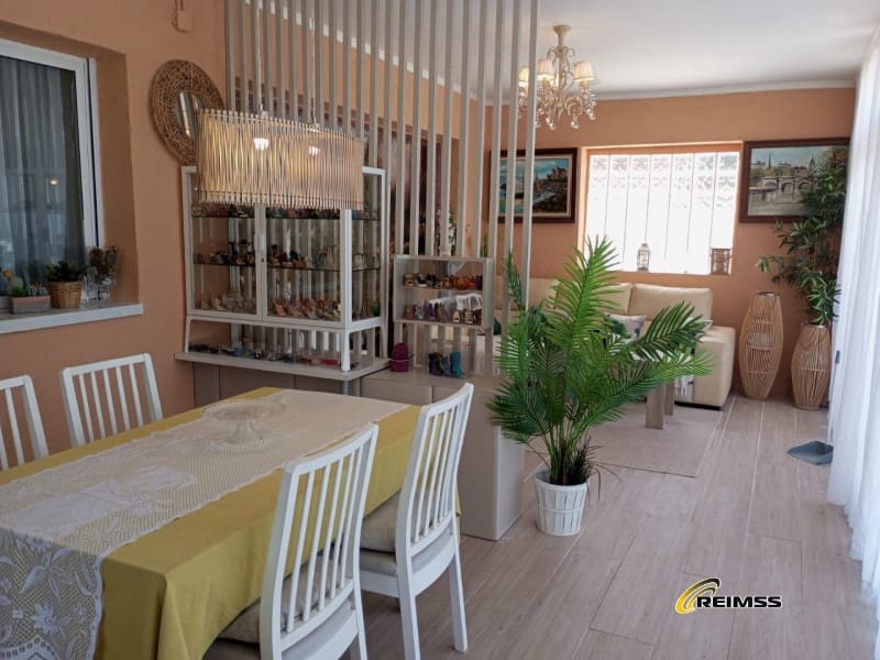 6 soveværelse Villa til salg i La Goba med garage - € 398.000 (Ref: 8508968)