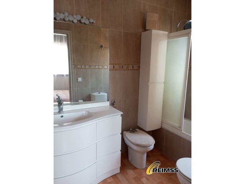 6 soveværelse Villa til salg i La Goba med garage - € 398.000 (Ref: 8508968)