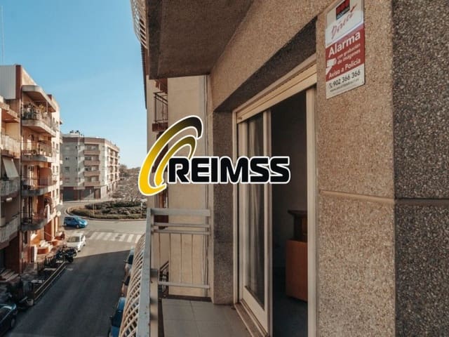 3 bedroom Flat for sale in Blanes - € 160,000 (Ref: 8508977)