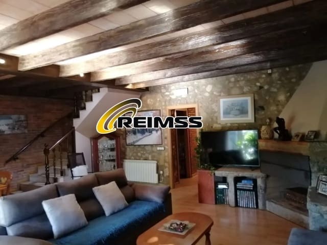 3 sypialnia Willa na sprzedaż w Palafolls z garażem - 424 000 € (Ref: 8522923)