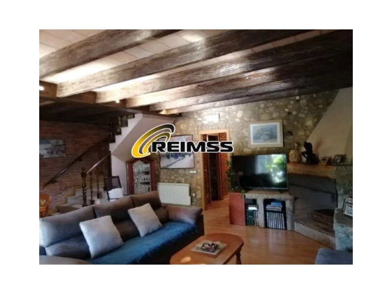 3 soveværelse Villa til salg i Palafolls med garage - € 424.000 (Ref: 8522923)