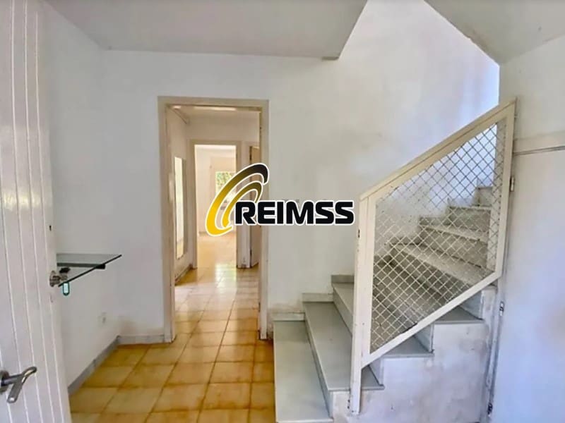 4 slaapkamer Villa te koop in Lloret de Mar met garage - € 315.000 (Ref: 8551110)