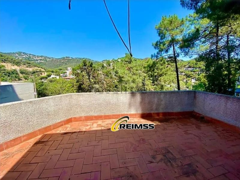 4 slaapkamer Villa te koop in Lloret de Mar met garage - € 315.000 (Ref: 8551110)
