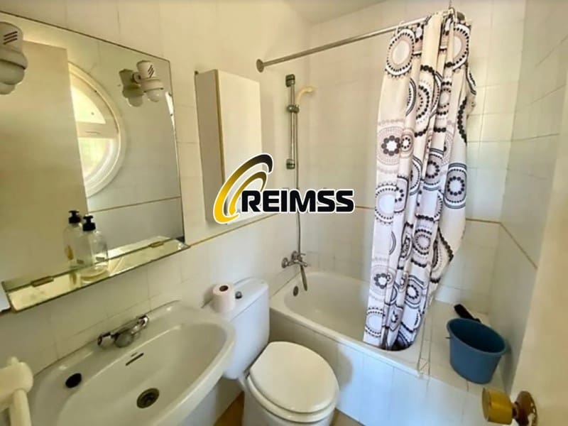 4 slaapkamer Villa te koop in Lloret de Mar met garage - € 315.000 (Ref: 8551110)