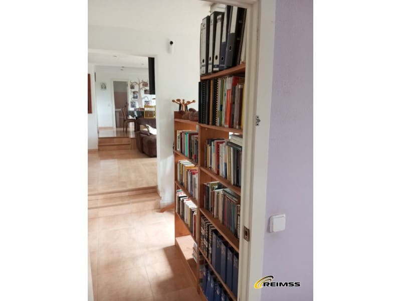 4 camera da letto Villa in vendita in Llagostera con garage - 215.000 € (Rif: 8551114)