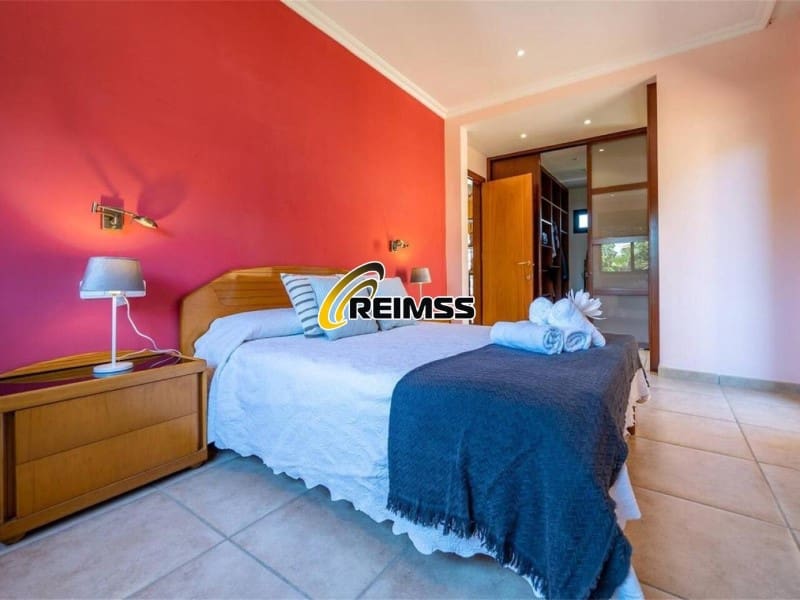 5 makuuhuone Huvila myytävänä paikassa Lloret de Mar mukana 
autotalli - 892 500 € (Ref: 8744325)