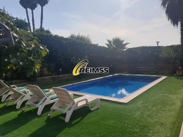 5 soverom Villa til salgs i Condado del Jaruco - Puigventós, Lloret de Mar med garasje - € 892 500 (Ref: 8744325)